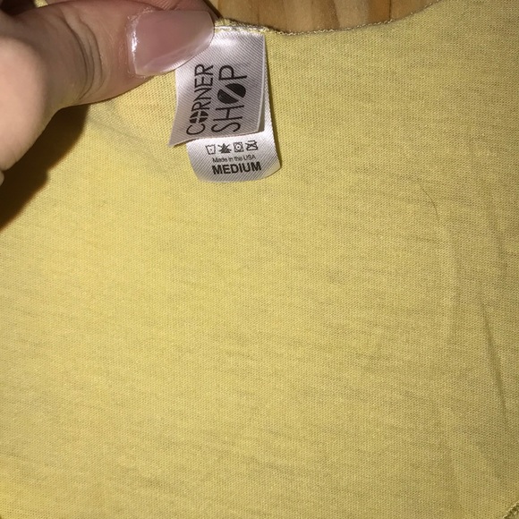 Light yellow “just say yes” tropical tank - Picture 2 of 3